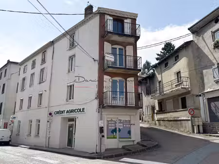 immeuble de 4 logements et 1 local commercial