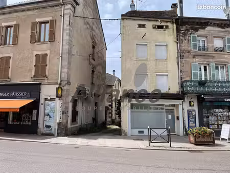 immeuble 7 pièces 80 m²