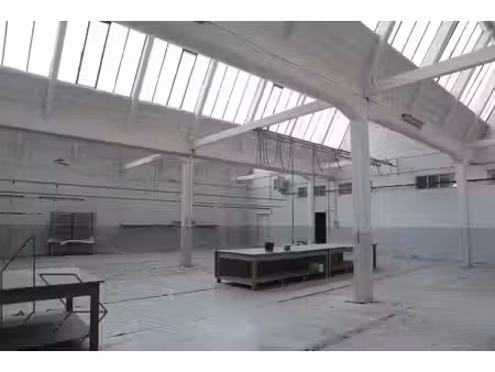 location bureau 274 m² à malestroit (56140)