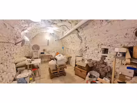 frejus centre historique cave de 35 m2