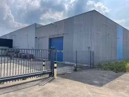 hall industriel sis 4eme avenue  zoning des hauts sarts