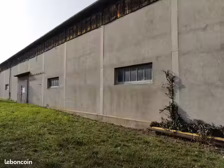 hangar industriel