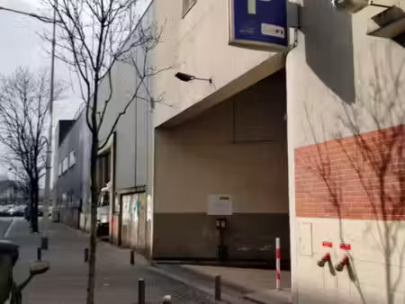 location parking 12 m² à bagnolet (93170)  120 €