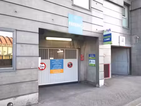 location parking 12 m² à bagnolet (93170)  85 €