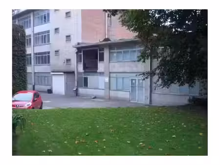 garage à louer à rue des palais outre ponts 492 laeken (vwd00801)
