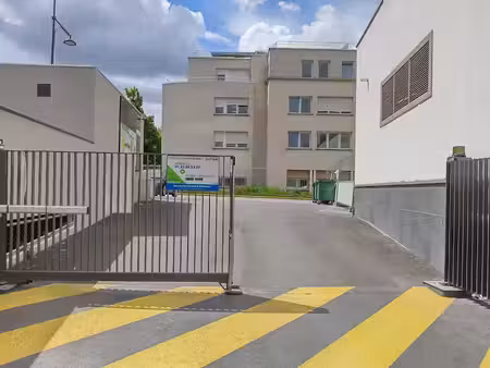location parking 12 m² à chatenay-malabry (92290)  65 €
