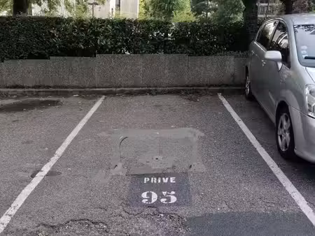 parking à louer