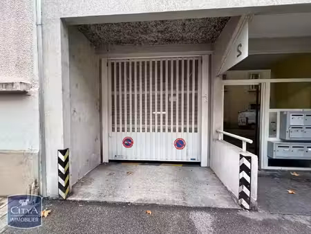 parking à louer - grenoble (38) - 79€