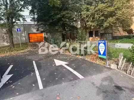 location parking 12 m² à villeneuve-d'ascq (59491)  26 €
