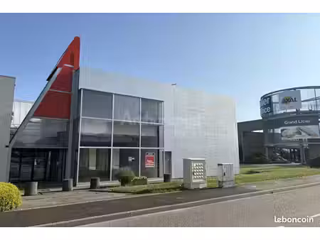 local commercial 830 m²