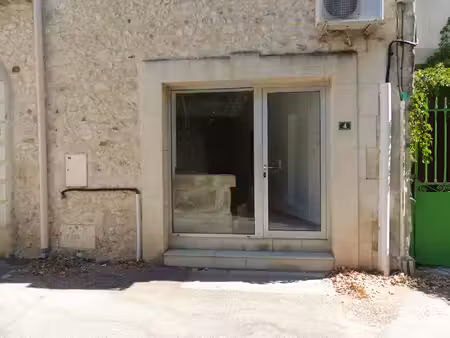 location local commercial  30.12m²  sainte