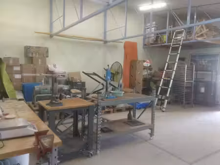murs commerciaux 150m2