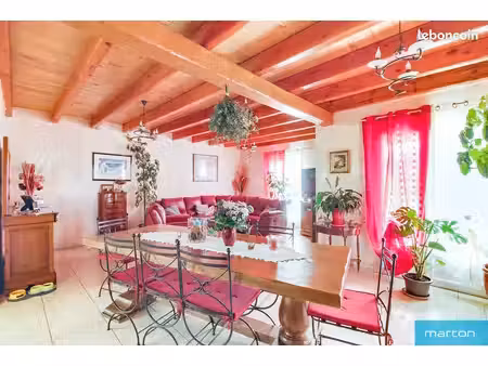 tres belle maison