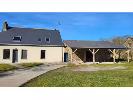 maison en pierre entièrement rénovée