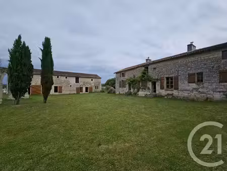 maison à vendre - 14 pièces - 501 m2 - st gervais les trois clochers - 86 - poitou-charent