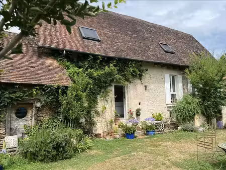 vente maison 4 pièces 147 m² saint-jory-de-chalais (24800)
