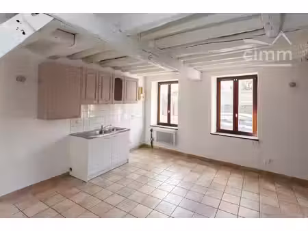 maison de village en pierre à saint maximin