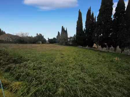 terrain 1660 m²