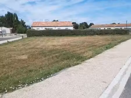 vente terrain à champagné-les-marais (85450) : à vendre / champagné-les-marais