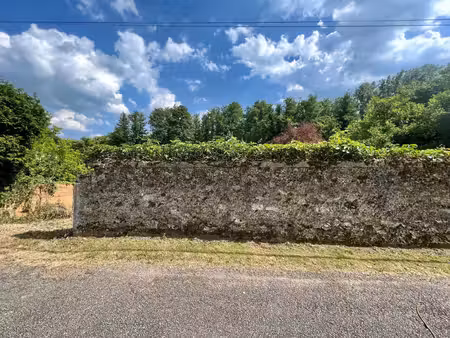 terrain constructible à dampierre en yvelines.