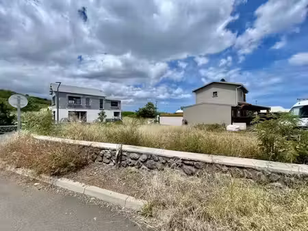 parcelle viabilisée - mont roquefeuil / st gilles les bains 3...