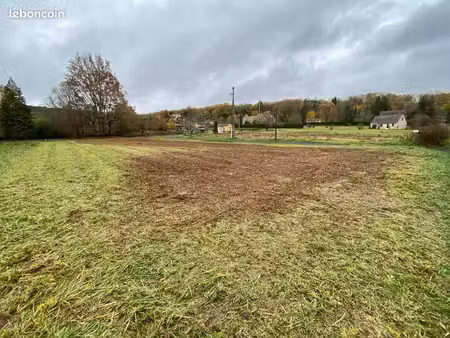 terrain 1 479 m² tremolat