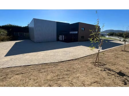 location commerce 300 m² à davézieux (07430)