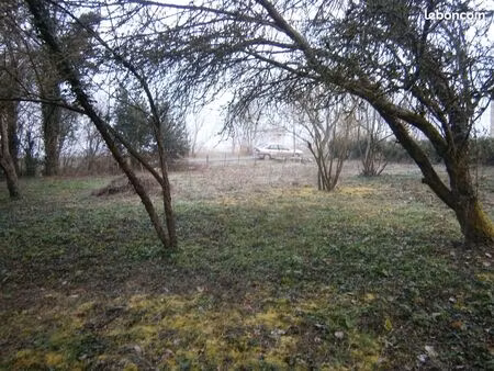 terrain de loisirs avec edf