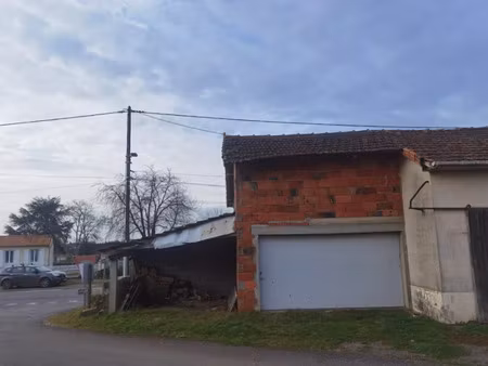 vente parking 20 m² à saint-claud (16450)  7 000 €