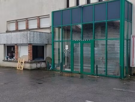 local 438 m² chambourcy