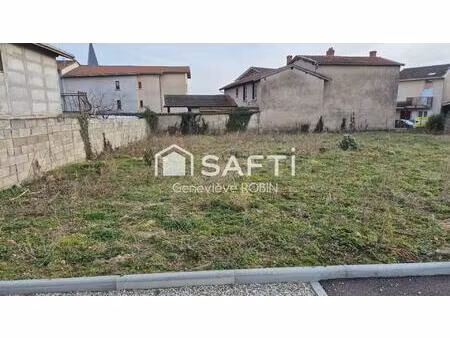 centre village  tcl  crèche  école  à proximité