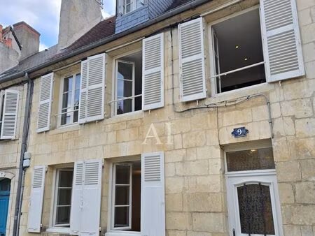 vieux bourges avec cour et garage