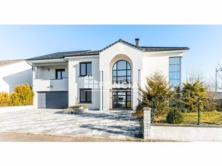 maison de luxe à vendre à courcelles-sur-nied