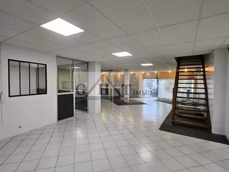 immeuble investisseur sur la rn7 de 11.26% rentabilite