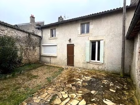 vente maison 2 pièces saint-savin (86310)