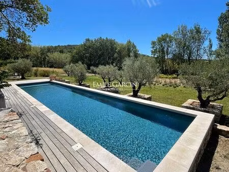 maison de luxe de 15 pièces en location à roussillon  france