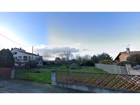 saint hilaire terrain à bâtir de 759 m2