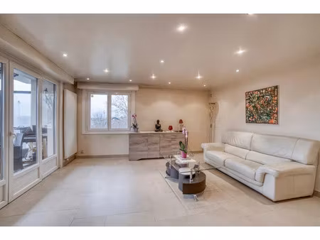 vente appartement 4 pièces 91 m² à cluses (74300)  260 000 €