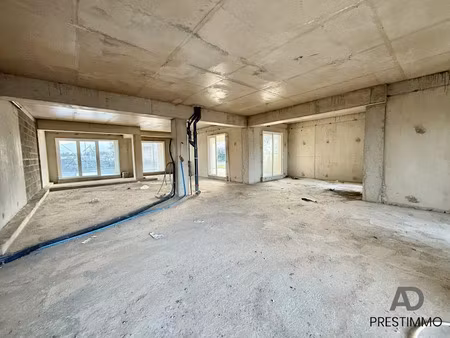 location locaux professionnels 122 m² à lucciana (20290)  1 342 €