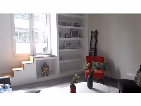 a louer : t4 atypique - saint denis carré d'or