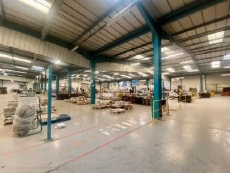 location entrepôt / local d'activités st jean de la ruelle 4 962 m²