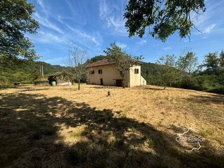 vente maison 5 pièces 75 m² saint-étienne-de-maurs (15600)