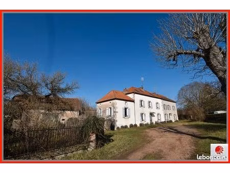 maison 14 pièces 357 m²