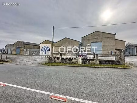 entrepôt 745 m² parthenay