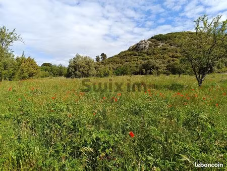 terrain 3970 m² remoulins