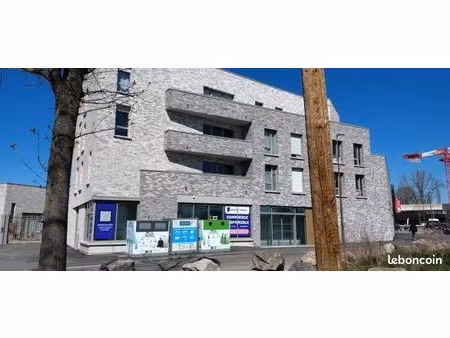 local commercial 376 m²