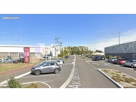 local commercial 570 m²