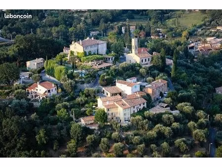 boutique 87 m² opio