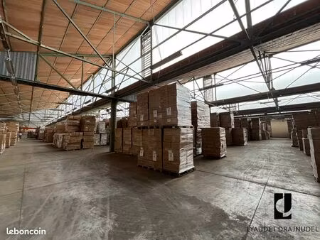 local 10500 m² roanne