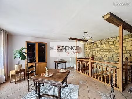 maison 6 pièces 184 m²
